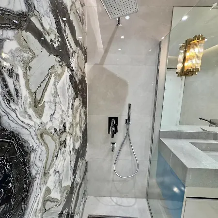 New In Center 2 Bedroom 7 Stars Апартаменты Анкара