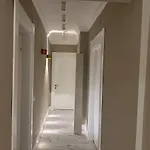 New In Center 2 Bedroom 7 Stars