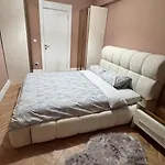 New In Center 2 Bedroom 7 Stars شقة